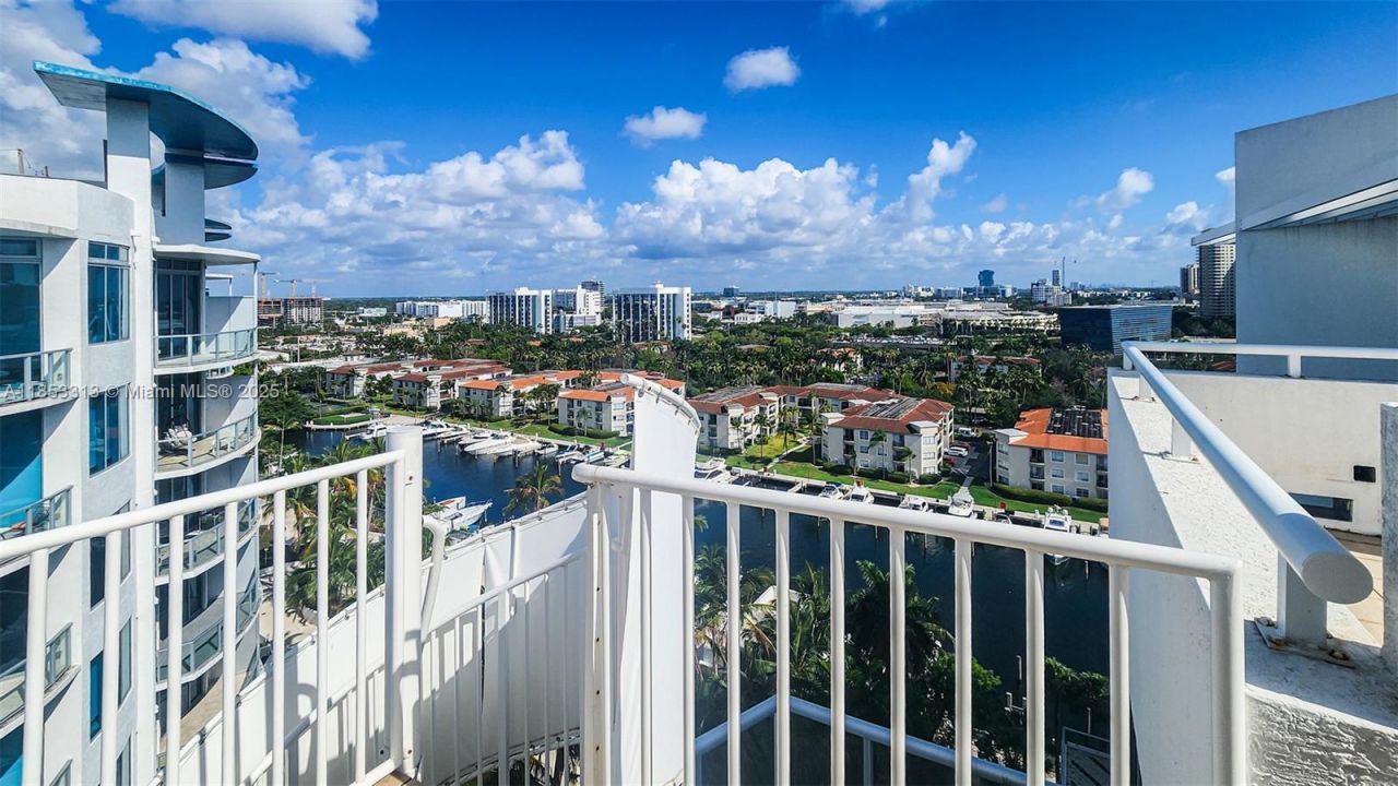 3131 NE 188th St, Unit 1-1212, Aventura, FL 33180 Photo