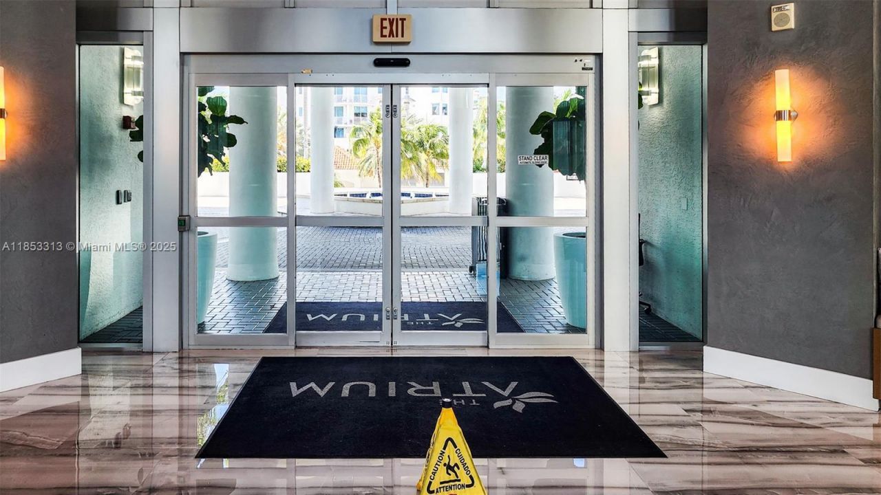 3131 NE 188th St, Unit 1-1212, Aventura, FL 33180 Photo