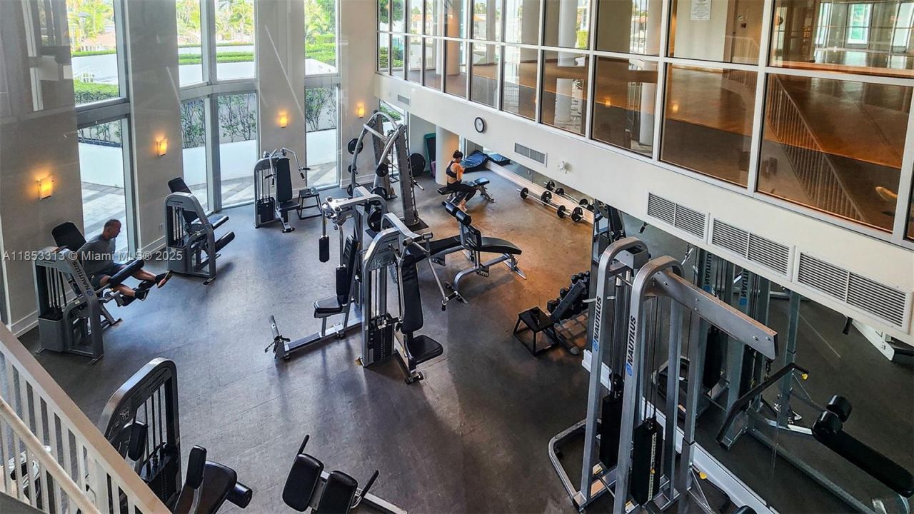 3131 NE 188th St, Unit 1-1212, Aventura, FL 33180 Photo