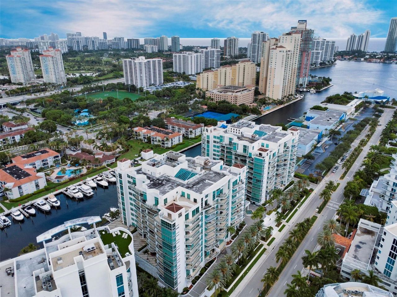 3131 NE 188th St, Unit 1-1212, Aventura, FL 33180 Photo