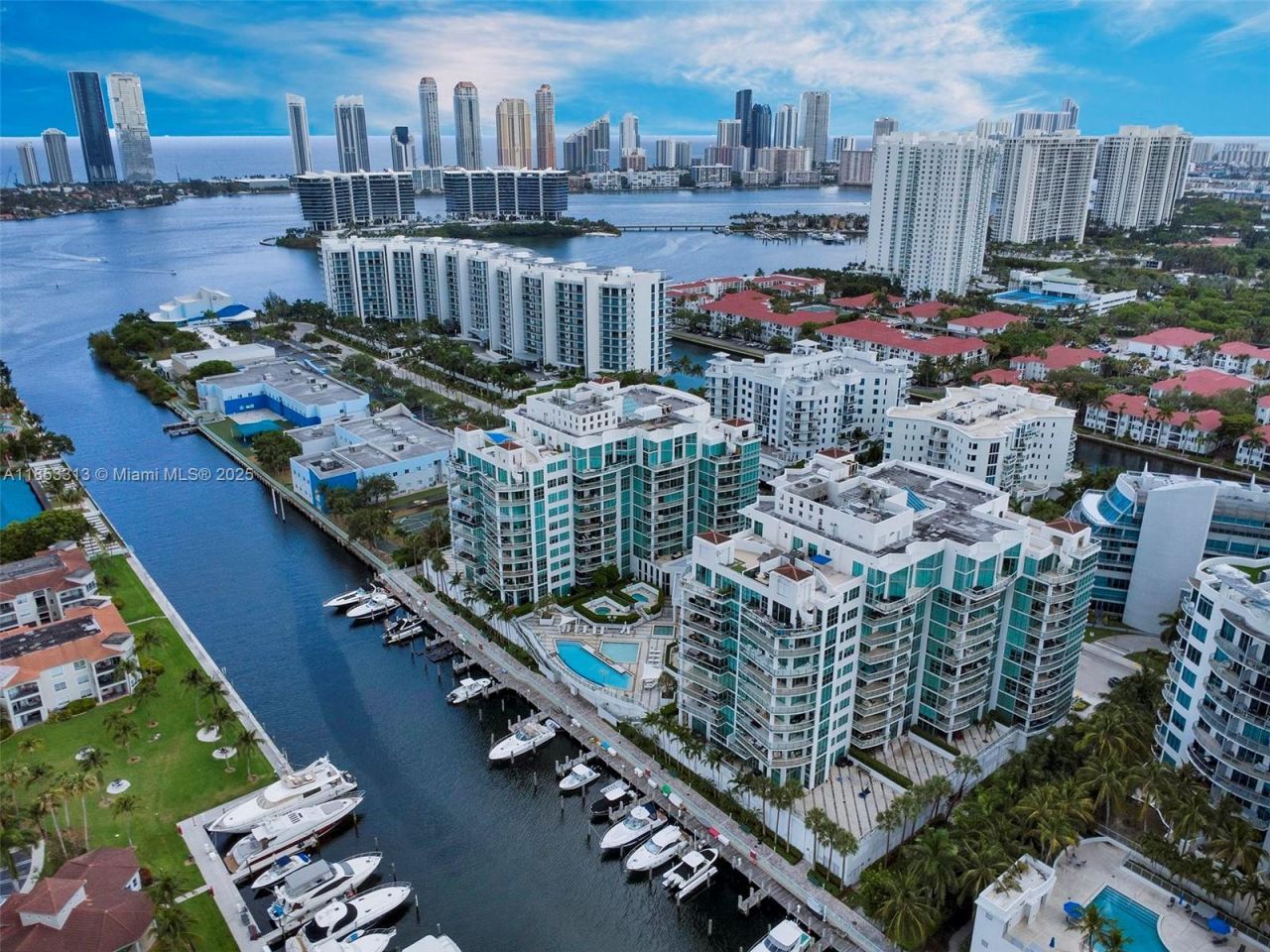 3131 NE 188th St, Unit 1-1212, Aventura, FL 33180 Photo