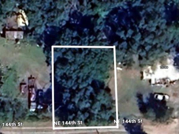 15221 NE 144th ln, Fort Mc Coy, FL 32134
