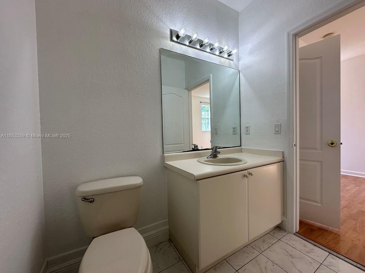 1568 SE 26th St, Unit 200, Homestead, FL 33035 Photo