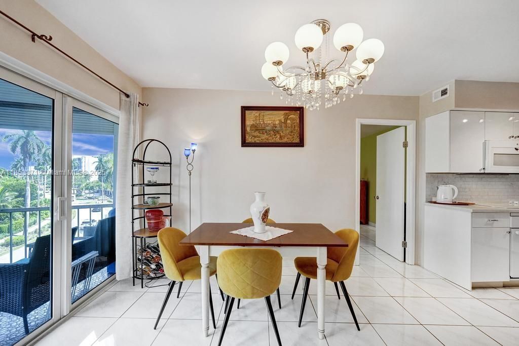 200 Diplomat Pkwy, Unit 423, Hallandale Beach, FL 33009 Photo