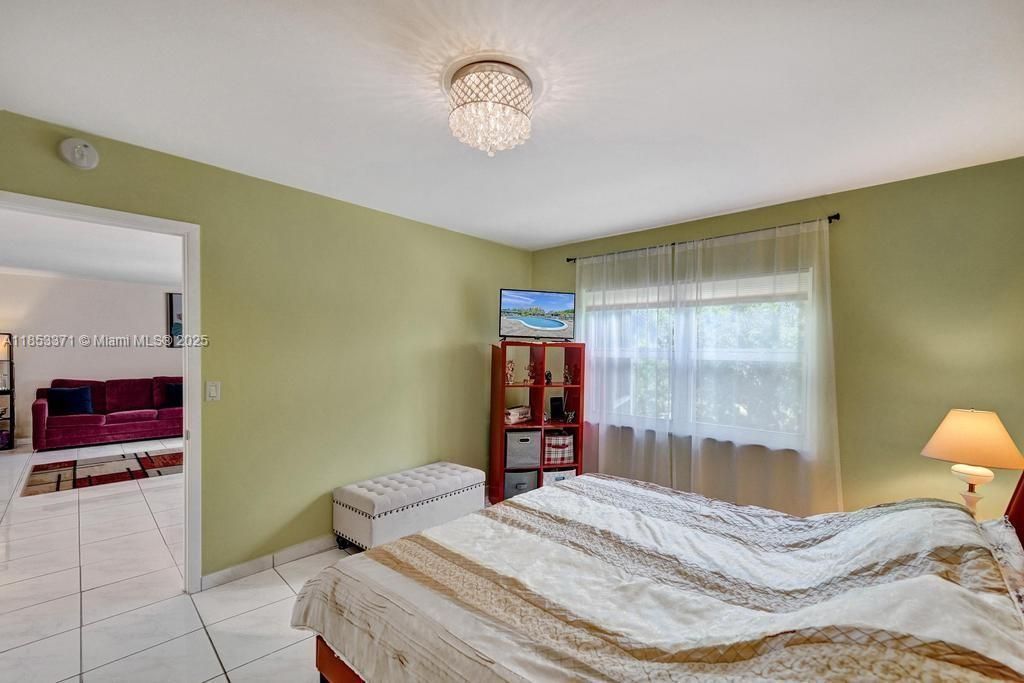 200 Diplomat Pkwy, Unit 423, Hallandale Beach, FL 33009 Photo