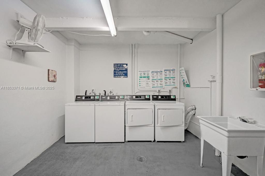 200 Diplomat Pkwy, Unit 423, Hallandale Beach, FL 33009 Photo