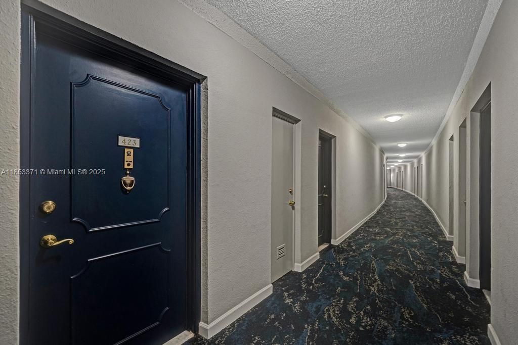 200 Diplomat Pkwy, Unit 423, Hallandale Beach, FL 33009 Photo