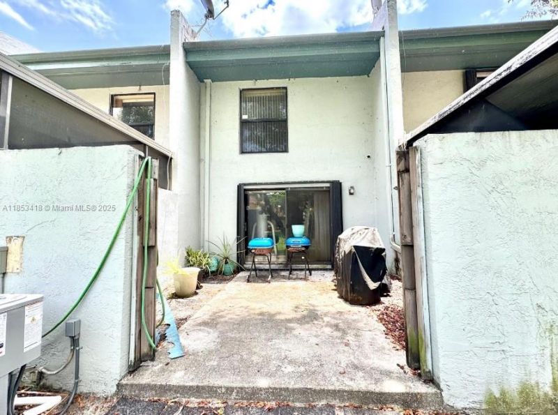 1444 NW 97th Ave, Unit 267, Pembroke Pines, FL 33024 Photo