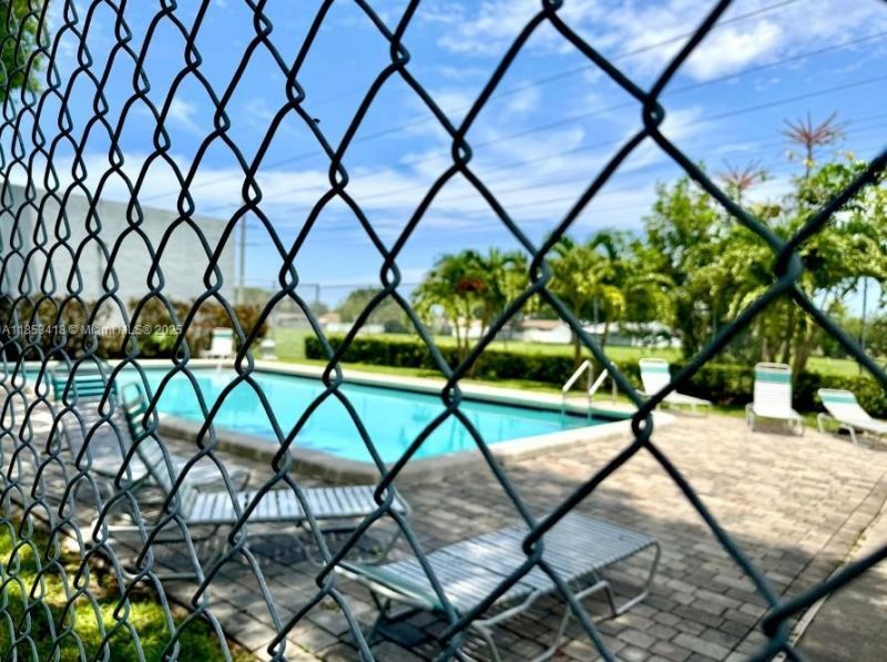 1444 NW 97th Ave, Unit 267, Pembroke Pines, FL 33024 Photo