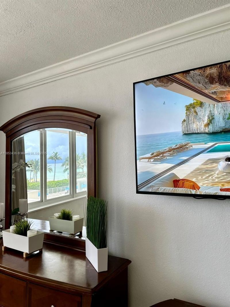 19201 Collins Ave, Unit 108, Sunny Isles Beach, FL 33160 Photo