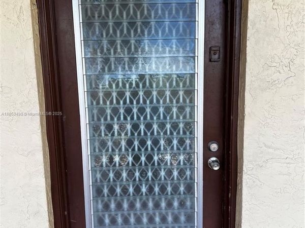 3141 nw 47th ter, Unit 322, Lauderdale Lakes, FL 33319