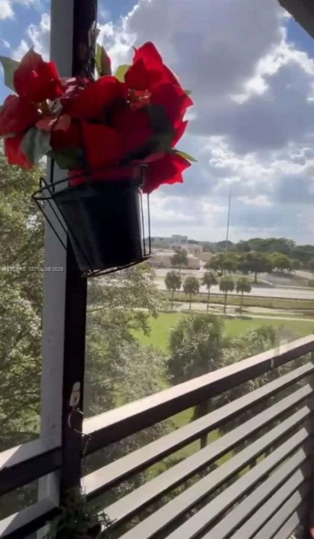 1100 Saint Charles Pl, Unit 504, Pembroke Pines, FL 33026 Photo