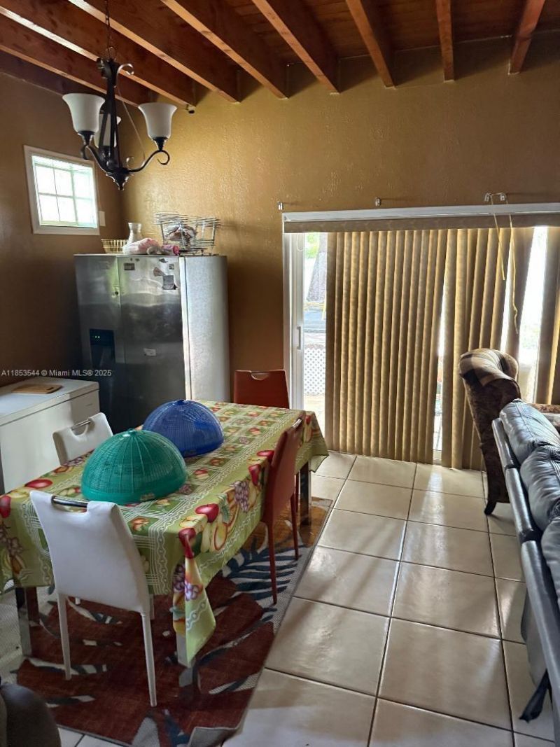 985 NE 146th St, North Miami, FL 33161 Photo