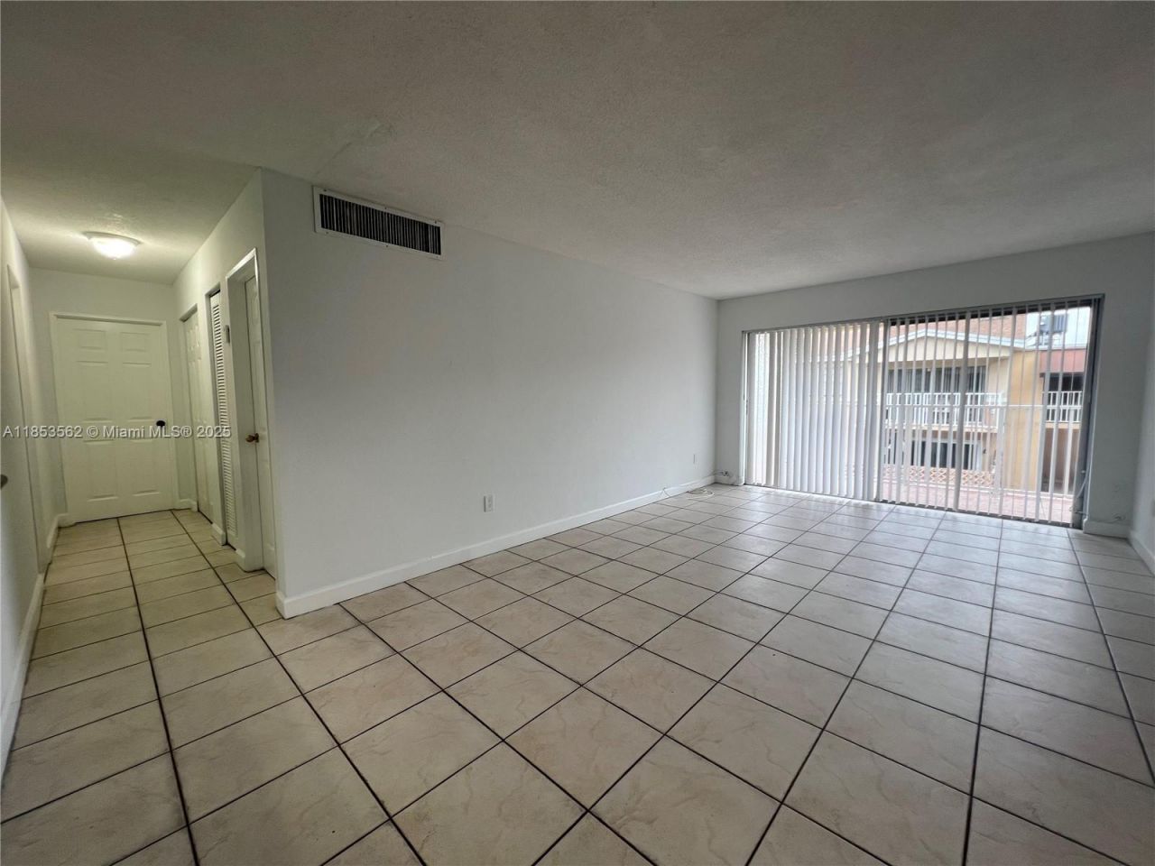 4660 NW 79th Ave, Unit 2C, Doral, FL 33166 Photo