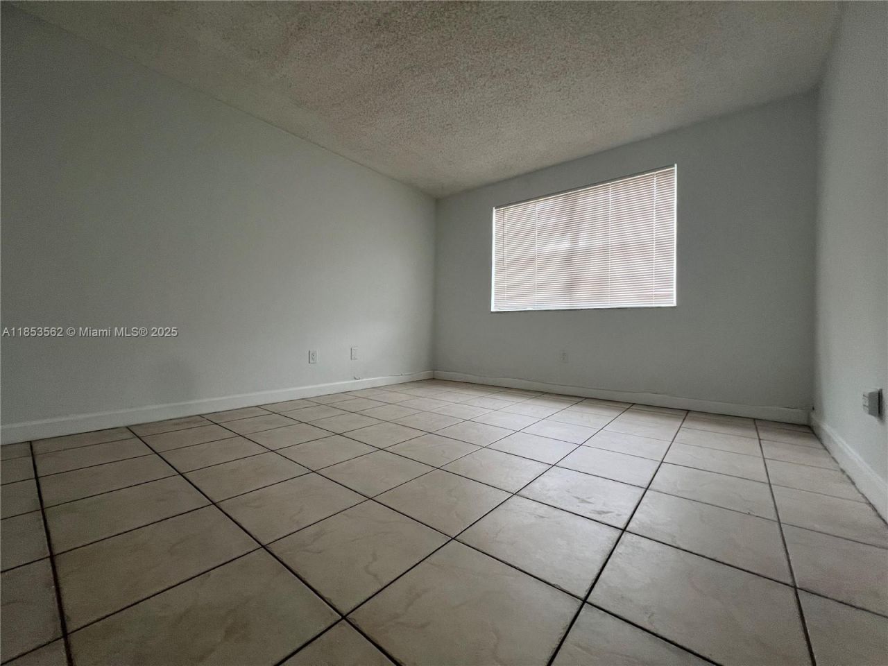 4660 NW 79th Ave, Unit 2C, Doral, FL 33166 Photo