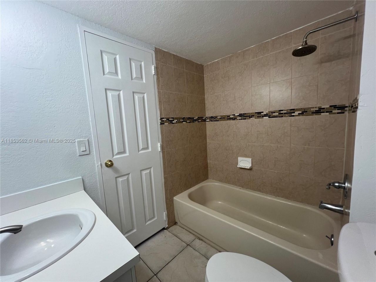 4660 NW 79th Ave, Unit 2C, Doral, FL 33166 Photo