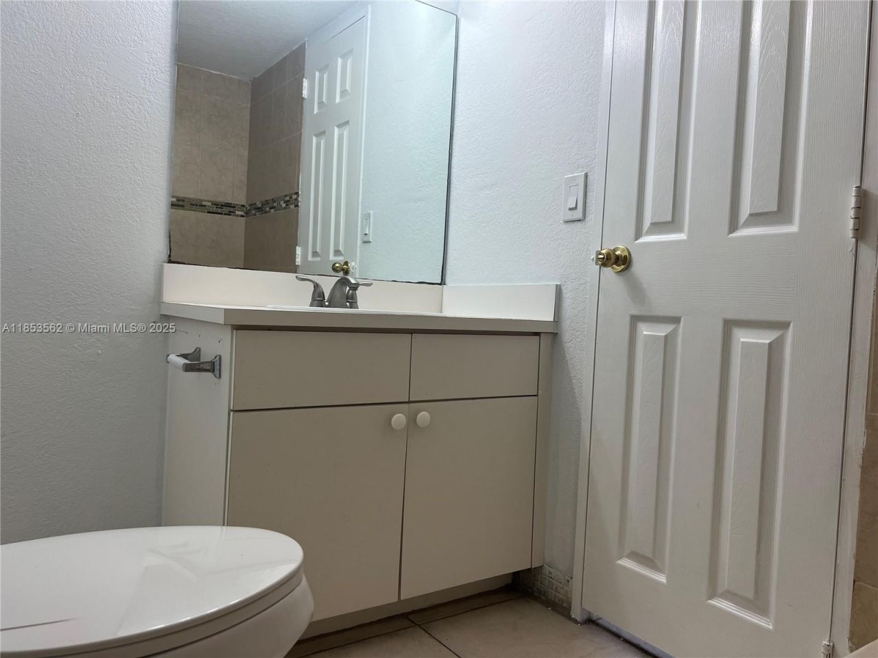 4660 NW 79th Ave, Unit 2C, Doral, FL 33166 Photo