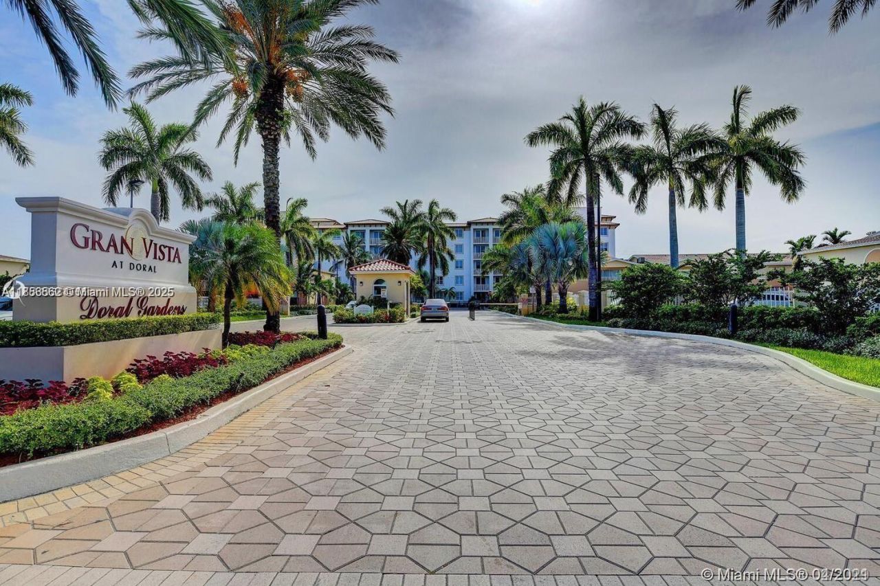 4660 NW 79th Ave, Unit 2C, Doral, FL 33166 Photo