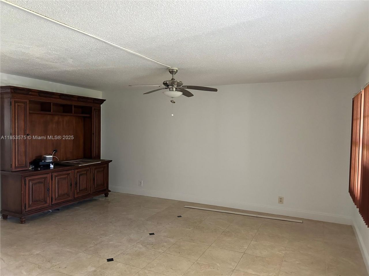 501 Blue Heron Dr, Unit 110-A, Hallandale Beach, FL 33009 Photo