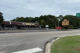 3587 Adam Ct. photo 4