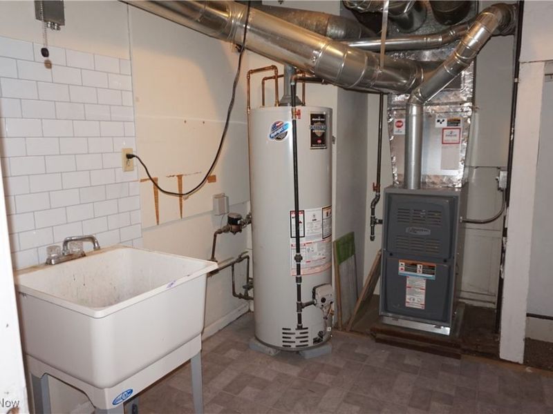 29 Wall Street, Jefferson, OH 44047 Photo 19