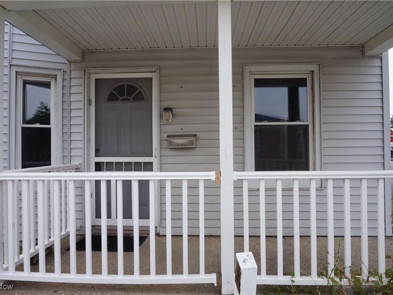 29 Wall Street, Jefferson, OH 44047 Photo 2