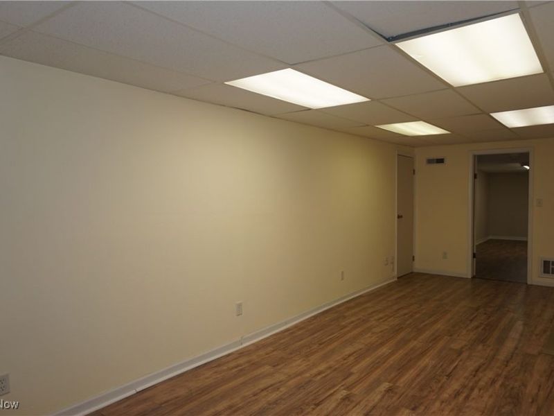 29 Wall Street, Jefferson, OH 44047 Photo 6