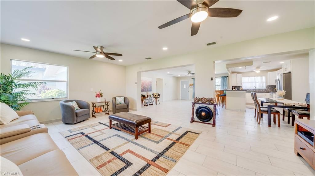 5343 Mayfair Ct, Cape Coral, FL 33904 Photo