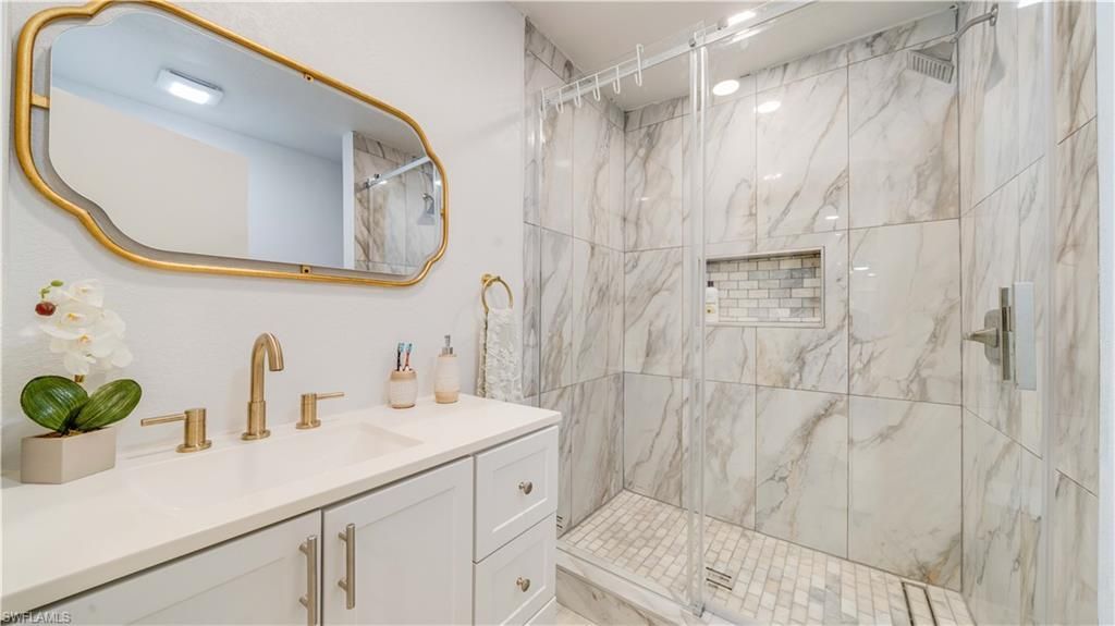 5343 Mayfair Ct, Cape Coral, FL 33904 Photo