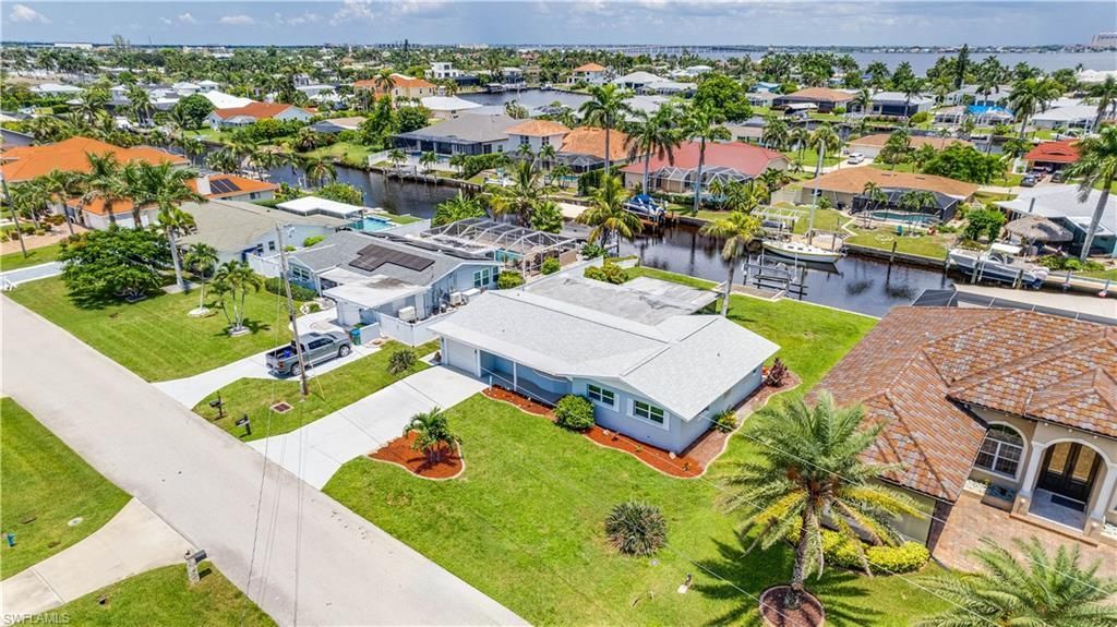 5343 Mayfair Ct, Cape Coral, FL 33904 Photo