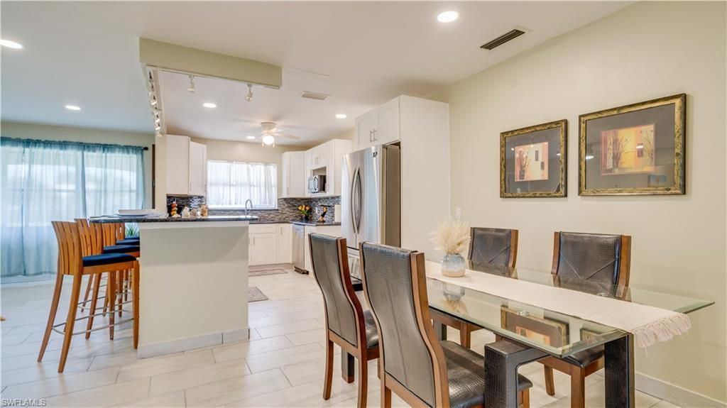 5343 Mayfair Ct, Cape Coral, FL 33904 Photo