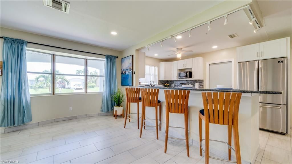 5343 Mayfair Ct, Cape Coral, FL 33904 Photo