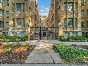 120 Seward Street, Detroit, MI 48202