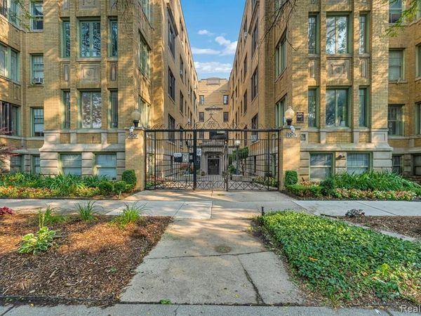120 Seward Street, Unit 303, Detroit, Mi 48202
