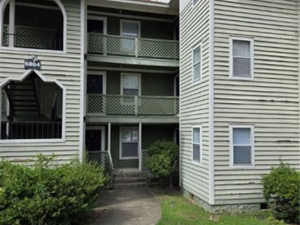 6804 Willowbrook Drive, Unit 3, Fayetteville, NC 28314