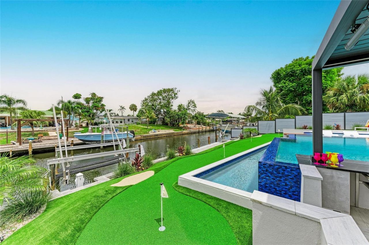 310 Bryn Mawr Island, Bradenton, FL 34207 Photo