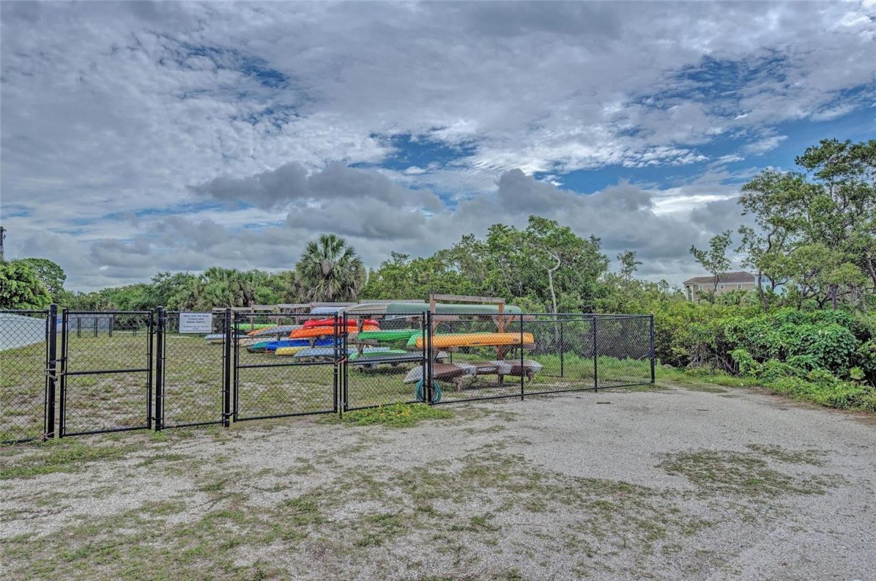 310 Bryn Mawr Island, Bradenton, FL 34207 Photo