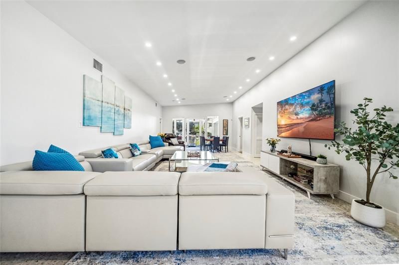 2523 Castilla Isle, Fort Lauderdale, FL 33301 Photo