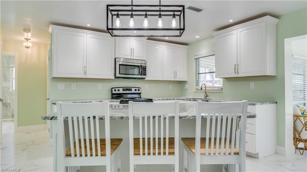 2708 Mangrove St, Saint James City, FL 33956 Photo