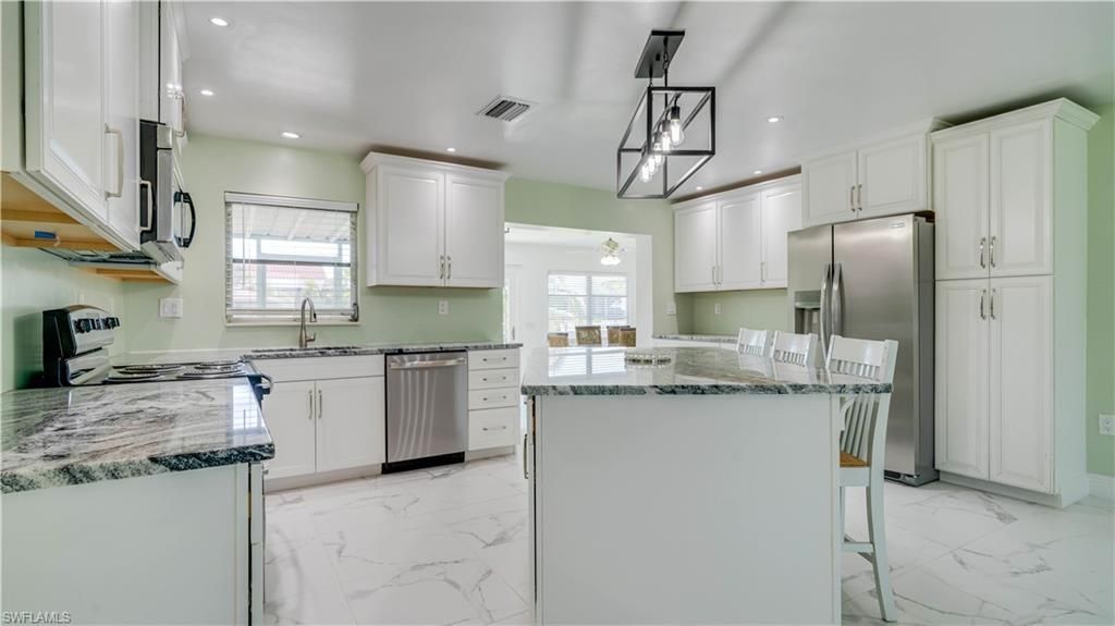 2708 Mangrove St, Saint James City, FL 33956 Photo