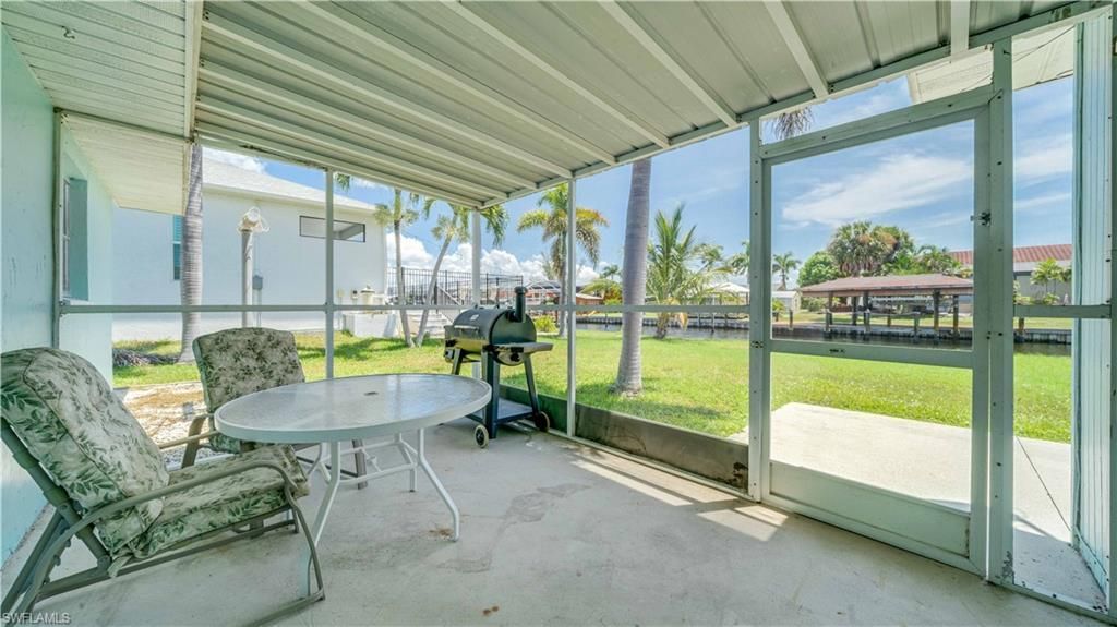 2708 Mangrove St, Saint James City, FL 33956 Photo