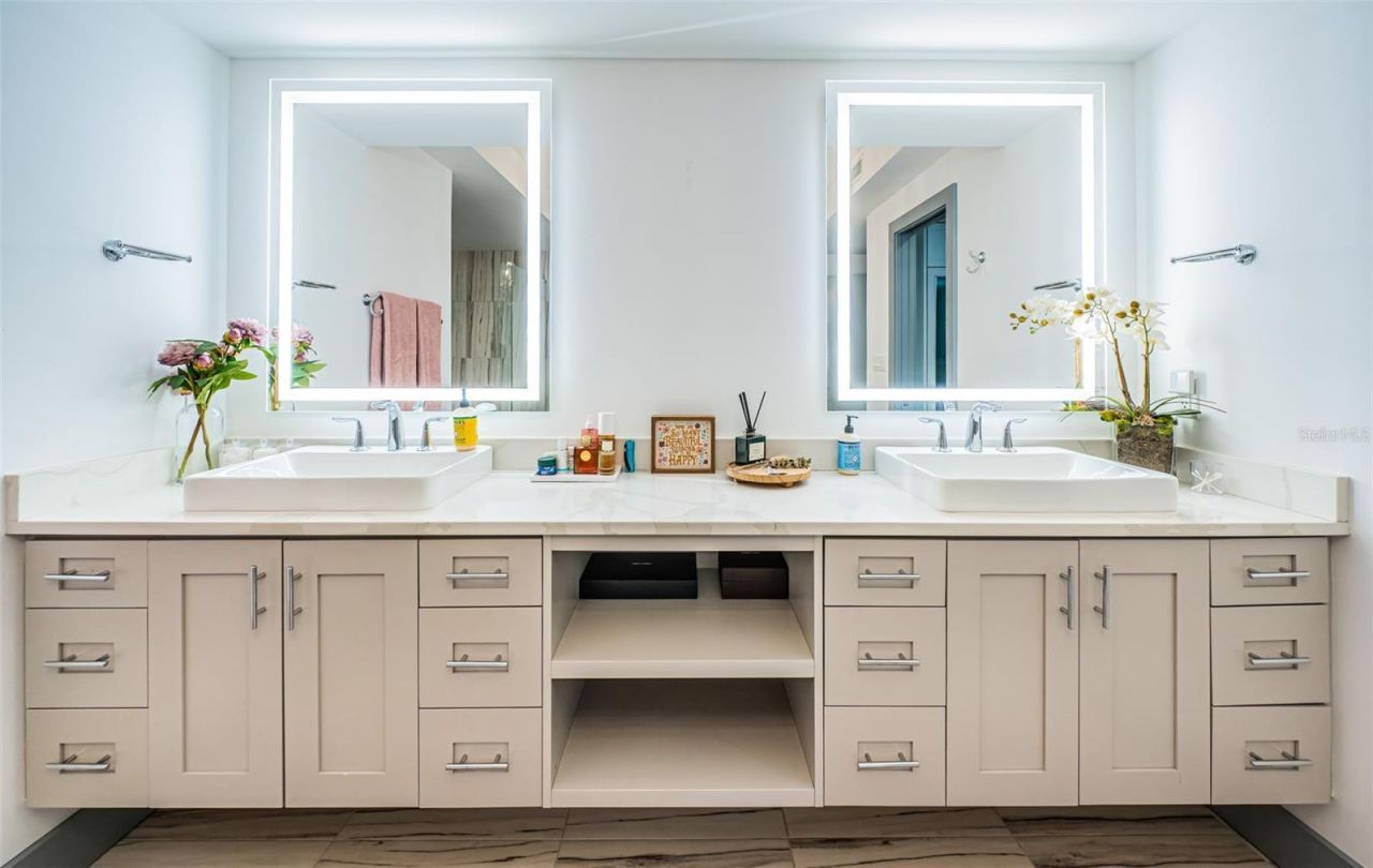 19816 Gulf Boulevard, Unit 502, Indian Shores, FL 33785 Photo