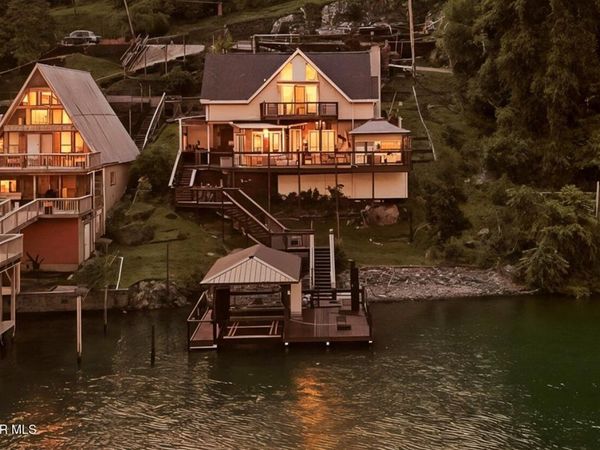 136 Furches Drive, Johnson City, TN 37615