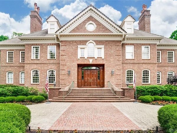 5048 Oak Manor Court, Kettering, OH 45429