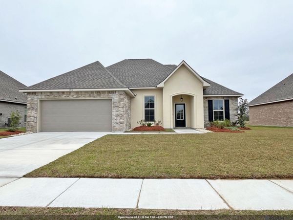 1574 Old Tucson Ave, Zachary, LA 70791