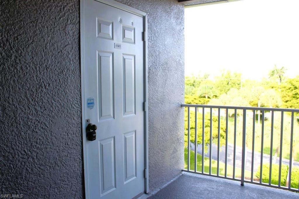 16575 Lake Circle Dr, Unit 1141, Fort Myers, FL 33908 Photo