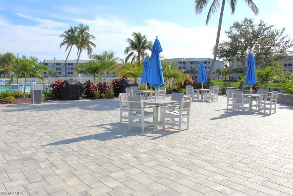16575 Lake Circle Dr, Unit 1141, Fort Myers, FL 33908 Photo