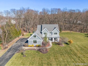 3757 Lake Birch Street NE, Grand Rapids, MI 49525