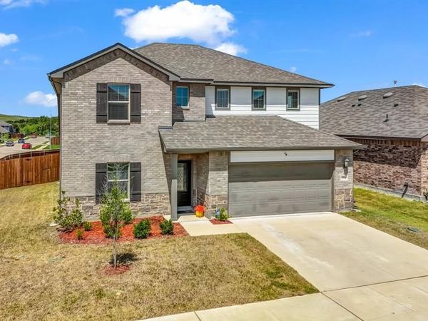 2860 Fox Trail Lane, Fort Worth, TX 76108