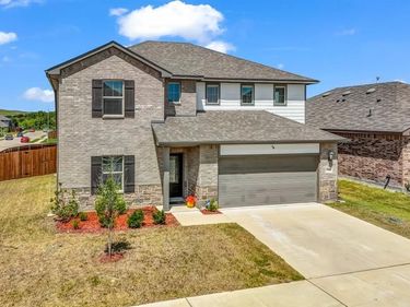 2860 Fox Trail Lane, Fort Worth, TX 76108